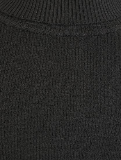 Pull fin en laine mélangée à col roulé - Noir - 4