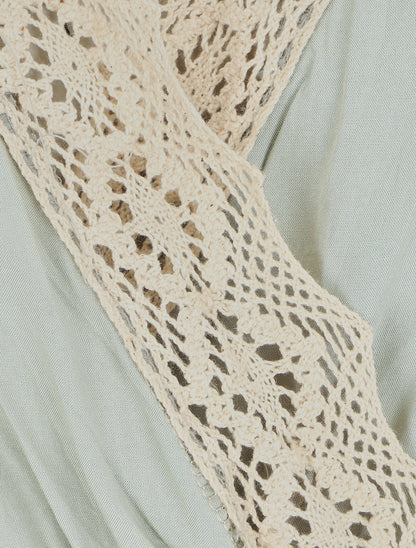 Robe longue élastiquée à col en crochet - Vert d&