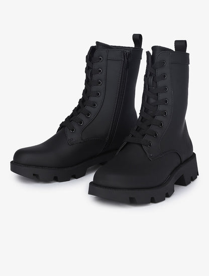 Boots montantesà lacets et à gros crans - Noir - 1