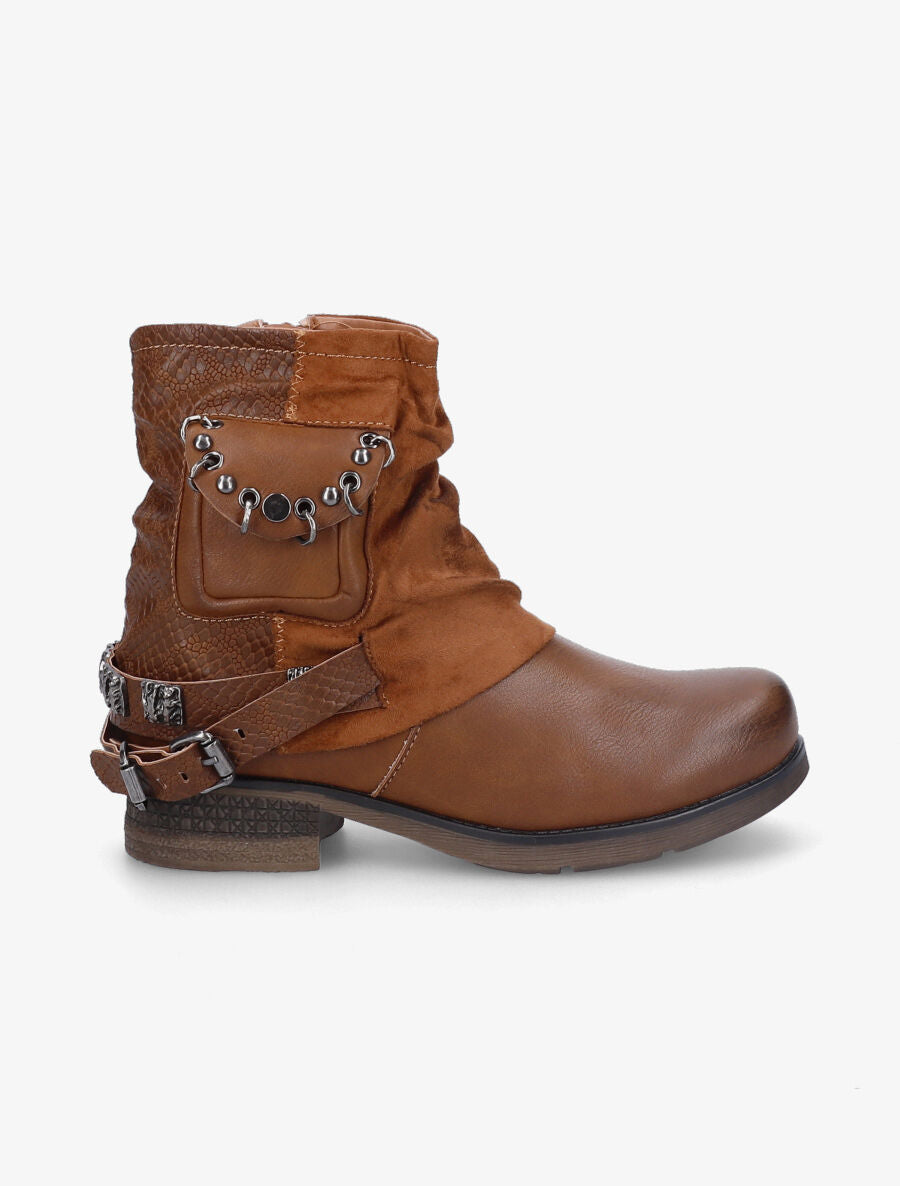 Bottines à pochette cloutée et sangles - Camel - 5