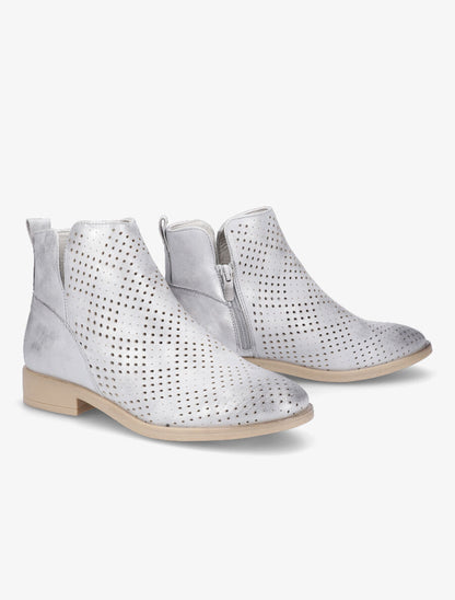 Bottines en simili perforé et chevilles fendues - Gris clair/argent - 4