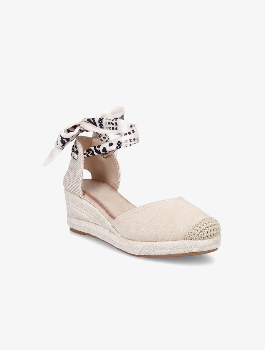 Sandales en suédine à tour de cheville en foulard - Beige - 2