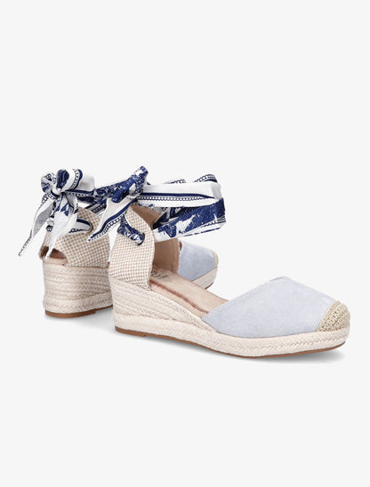 Sandales en suédine à tour de cheville en foulard - Bleu ciel - 4