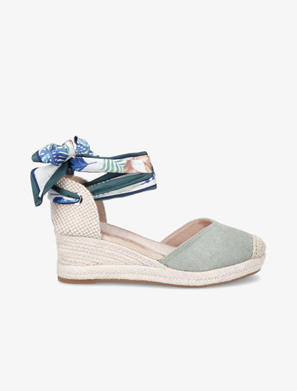 Sandales en suédine à tour de cheville en foulard - Vert d&