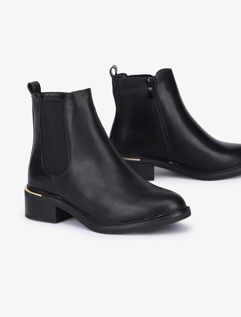 Bottines basiques à détails dorés stylisés - Noir - 5