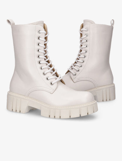 Boots montantes basiques à lacets - Beige - 1