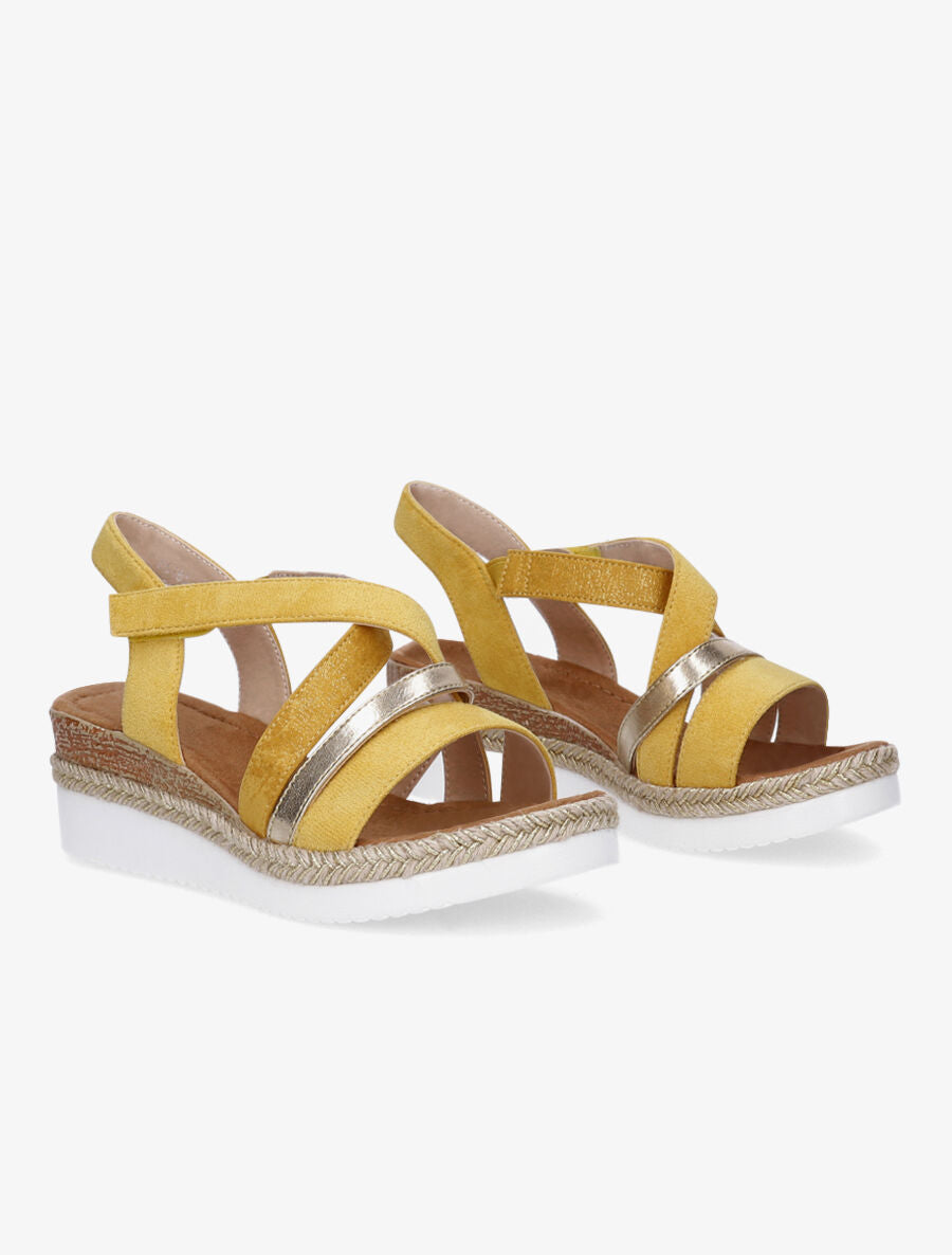 Sandales compensées croisées en suédine - Jaune - 4