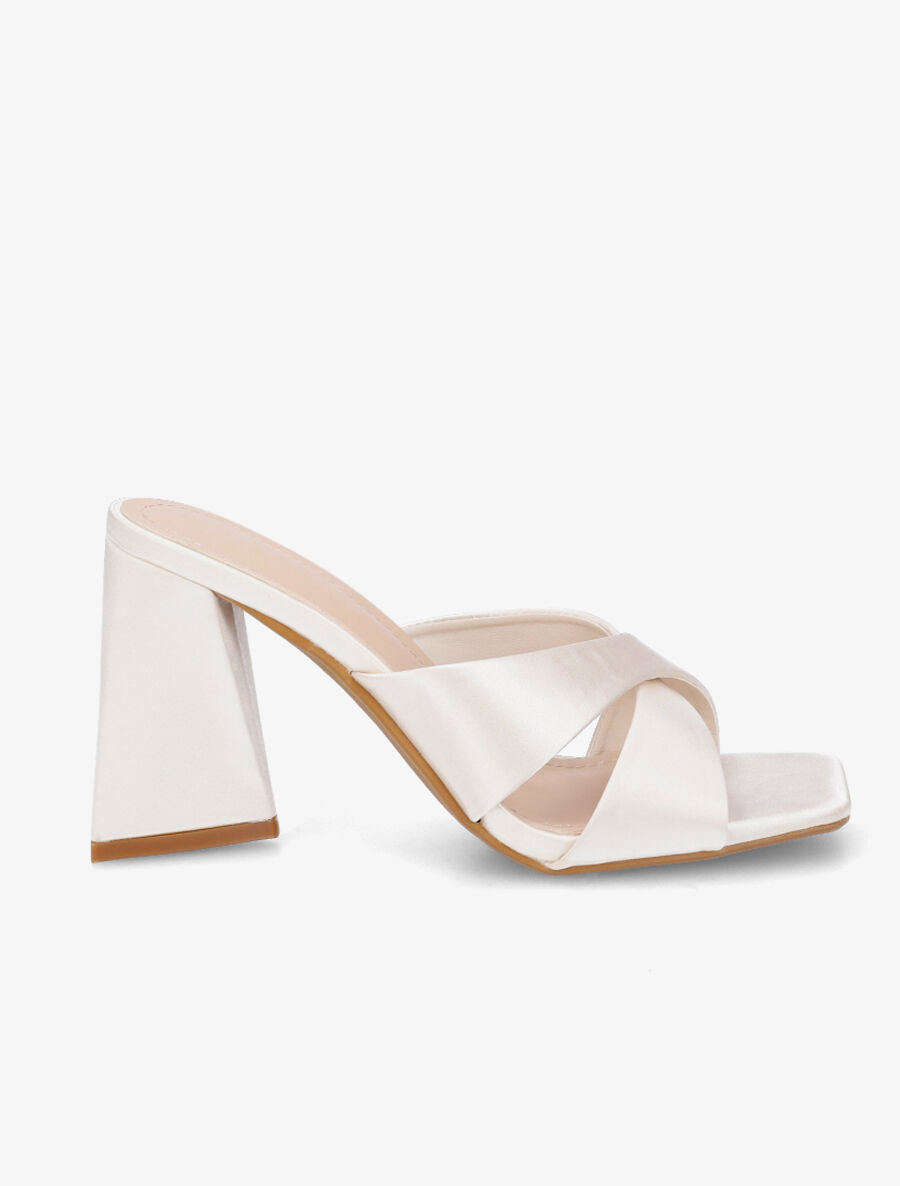 Mules à talon triangulaire - Beige - 5