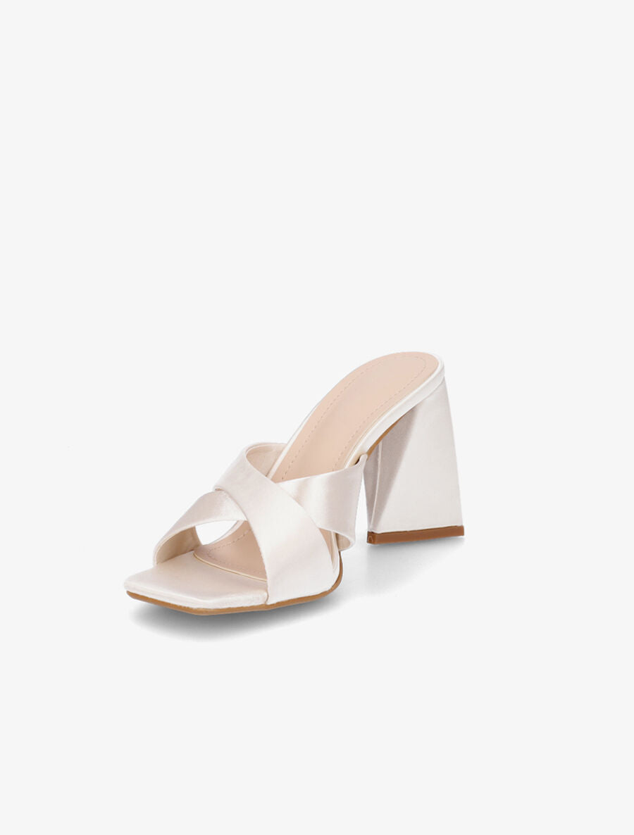 Mules à talon triangulaire - Beige - 3