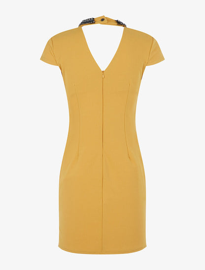 Robe à encolure perlée - Jaune - 2